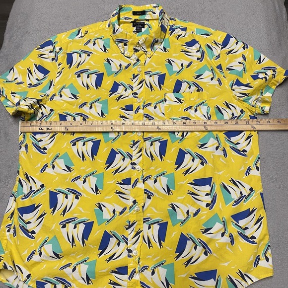 J Crew Shirt Mens XL Yellow Sailboat Print Button Down Short Sleeve Beach Preppy - Picture 5 of 6